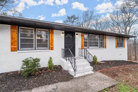 5436 Mollie Ln SW, Mableton, GA 30126