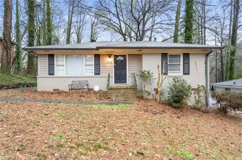 3204 Delowe Dr, East Point, GA 30344