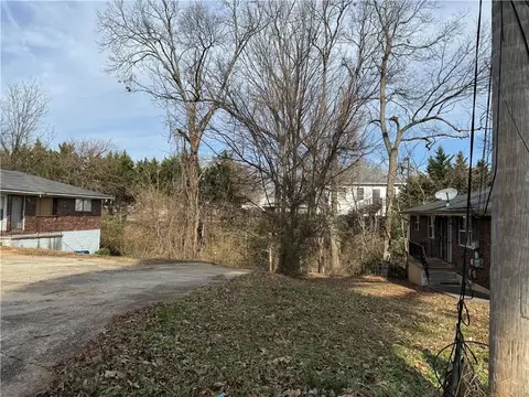 1407 Pine Ave, East Point, GA 30344