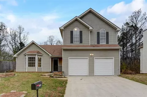 6745 Pole Creek Dr, Lithonia, GA 30058
