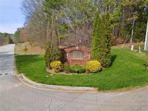 94 Stream Side Dr, Pendergrass, GA 30567