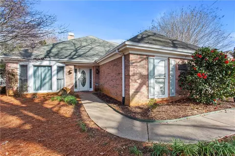 410 Carybell Ln, Alpharetta, GA 30004
