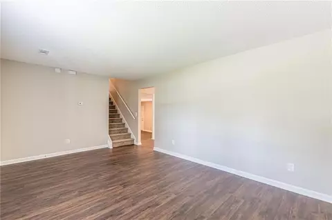 Living - 15 Jeriana Dr, Hampton, GA 30228 photo 1 of 8