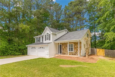 Exterior - 15 Jeriana Dr, Hampton, GA 30228 photo 4 of 8
