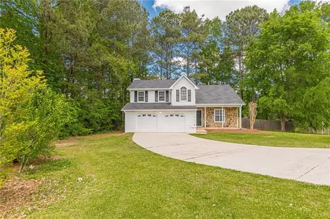 Exterior - 15 Jeriana Dr, Hampton, GA 30228 photo 2 of 8