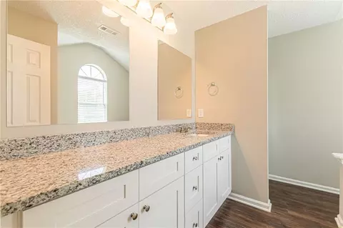 Bath - 15 Jeriana Dr, Hampton, GA 30228 photo 2 of 5