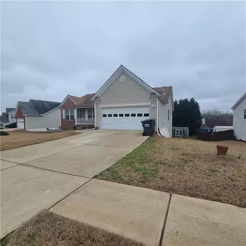 Exterior - 115 Champion Ln, Covington, GA 30016 photo 3 of 8