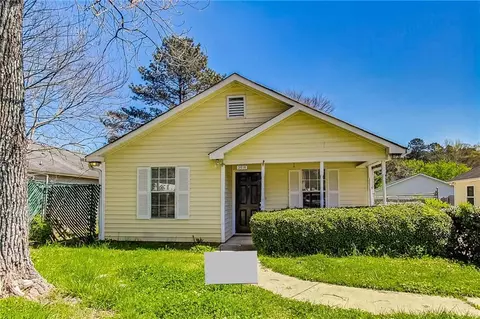 3616 Ten Oaks Cir, Powder Springs, GA 30127