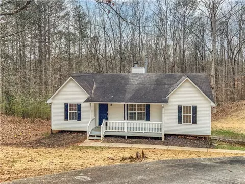 127 Hemlock Ct, Dallas, GA 30157