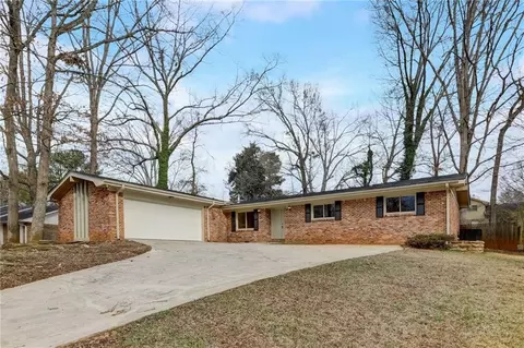 4510 Buckingham Cir, Decatur, GA 30035