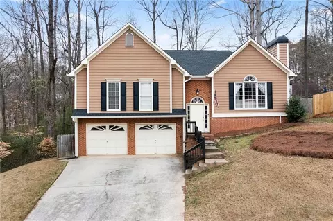 3378 Hickory Ln, Powder Springs, GA 30127