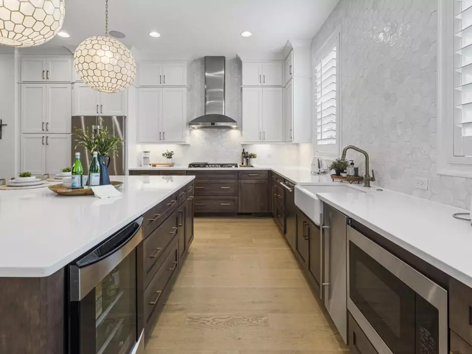 Kitchen - 345 Rowes Cir, Alpharetta, GA 30009 photo 3 of 5