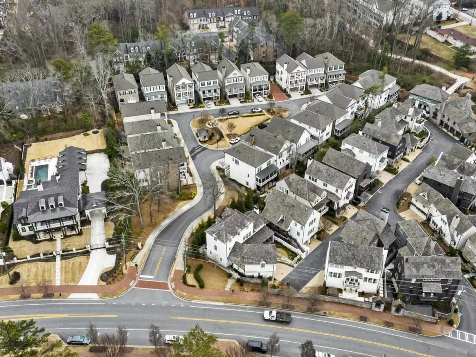 View/Area - 345 Rowes Cir, Alpharetta, GA 30009 photo 5 of 9