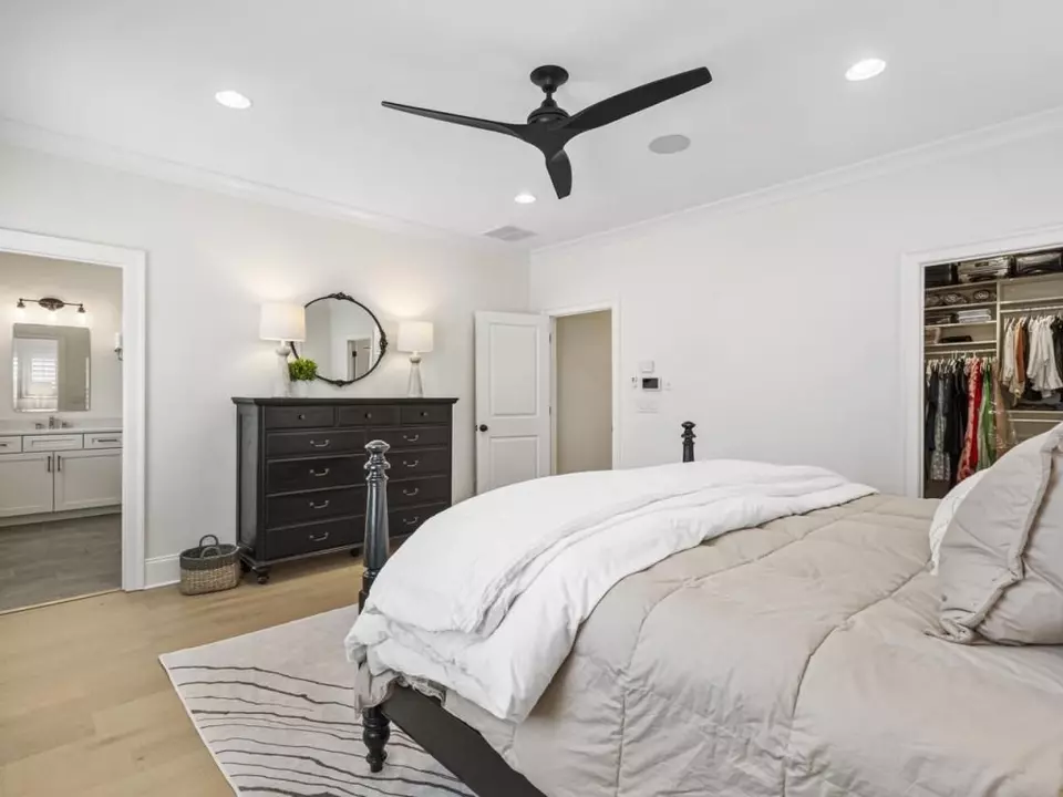 Bedroom - 345 Rowes Cir, Alpharetta, GA 30009 photo 3 of 5