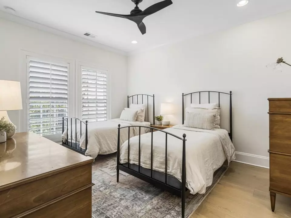 Bedroom - 345 Rowes Cir, Alpharetta, GA 30009 photo 5 of 5