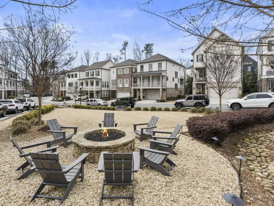 Exterior - 345 Rowes Cir, Alpharetta, GA 30009 photo 12 of 26