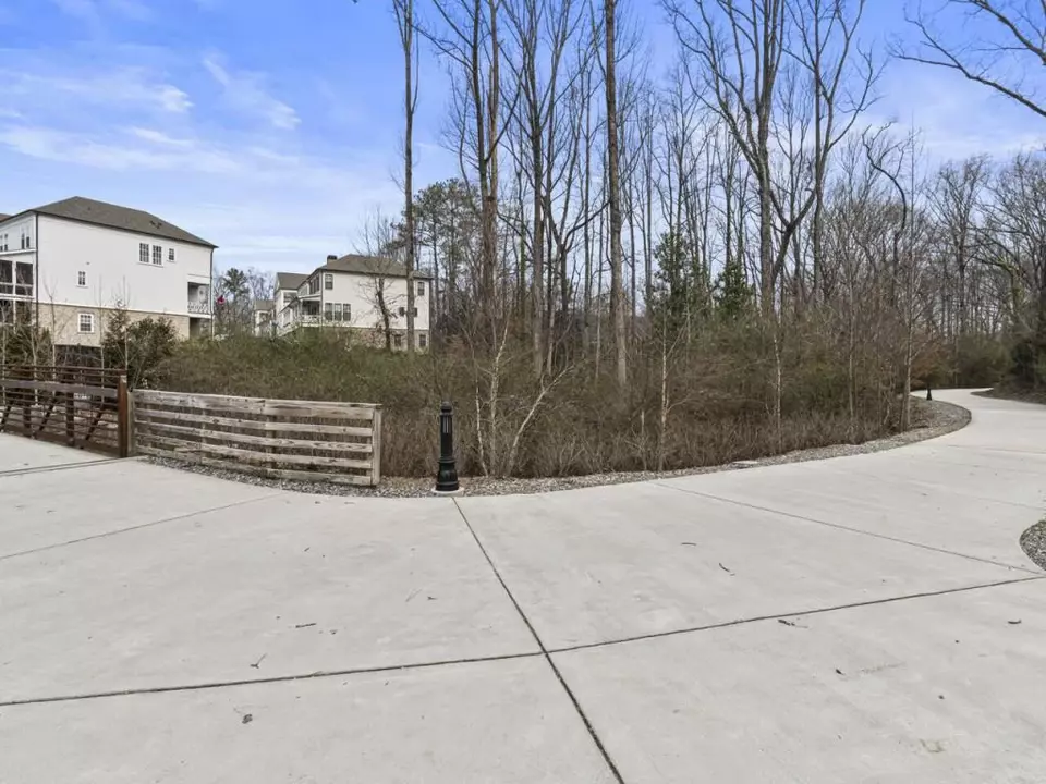 View/Area - 345 Rowes Cir, Alpharetta, GA 30009 photo 1 of 9