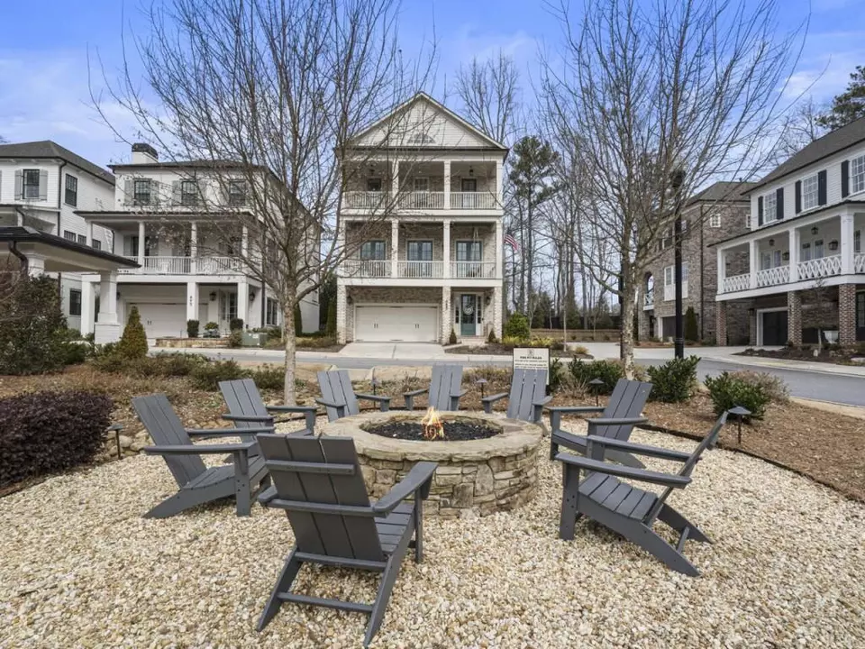 Exterior - 345 Rowes Cir, Alpharetta, GA 30009 photo 11 of 26