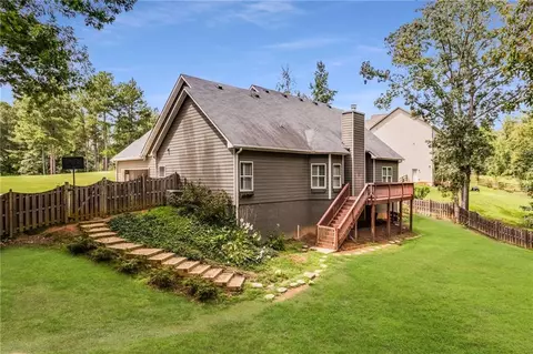 2858 Shadowstone Way, Winder, GA 30680 photo 5