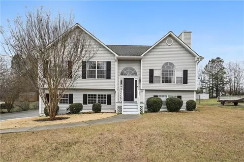97 Villa Ridge Dr, Dallas, GA 30157