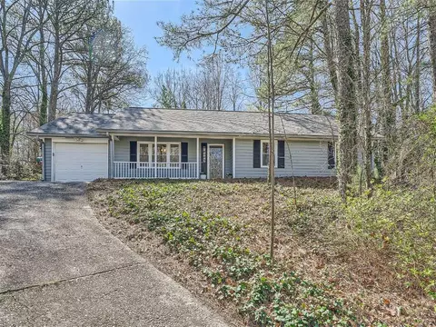 110 Creek Hollow Dr, Woodstock, GA 30188