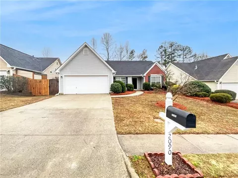 2090 Laurel Pointe Ln, Lawrenceville, GA 30043