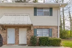 894 Six Oaks Cir #A, Norcross, GA 30093