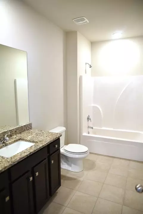Bath - 4248 Two Bridge Dr, Buford, GA 30518 photo 4 of 5