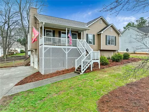 161 Wiley Dr, Douglasville, GA 30134