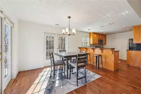 Dining - 4635 Chestatee Pointe Pointe, Gainesville, GA 30506 photo 2 of 4
