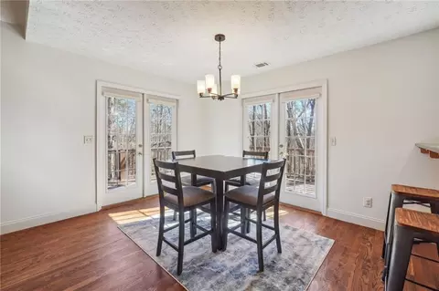 Dining - 4635 Chestatee Pointe Pointe, Gainesville, GA 30506 photo 4 of 4