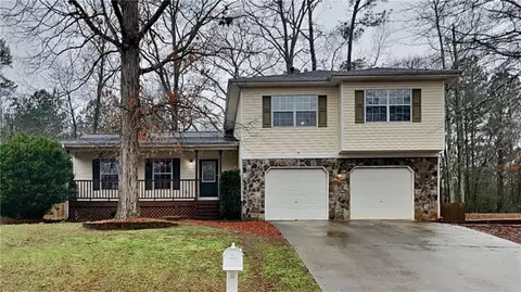 239 River Trace Ct, Mcdonough, GA 30253
