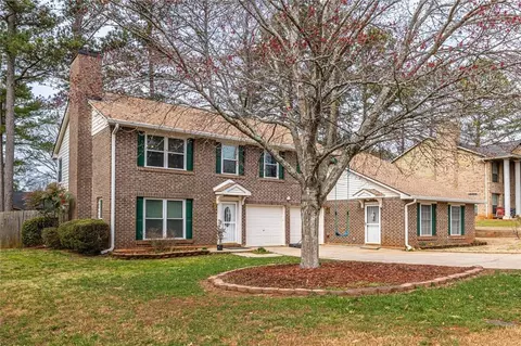 1951 Hunters Ridge Dr, Lawrenceville, GA 30044