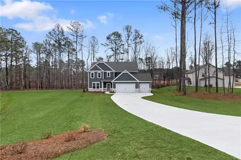 42 Whites Pond Rd, Moreland, GA 30259