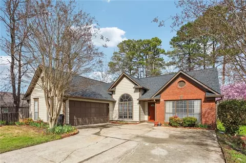 809 Avalon Forest Way, Lawrenceville, GA 30044