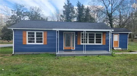 577 Morningside Dr, Lawrenceville, GA 30043