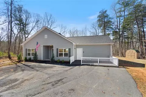 53 Dogwood Ln, Dahlonega, GA 30533