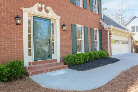 435 Lofty Ln, Roswell, GA 30076