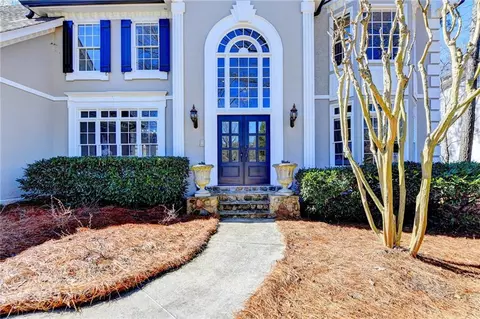 Exterior - 412 Colonsay Ct, Duluth, GA 30097 photo 2 of 14