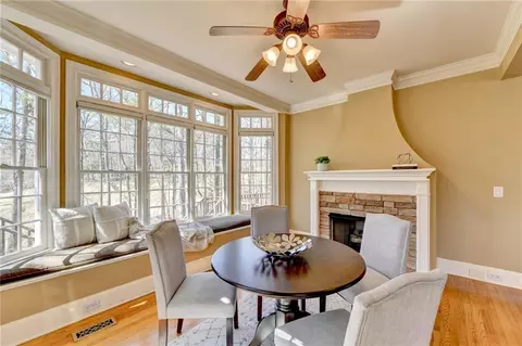 Living - 412 Colonsay Ct, Duluth, GA 30097 photo 13 of 22