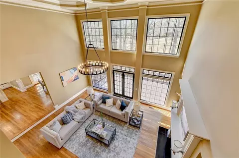 Living - 412 Colonsay Ct, Duluth, GA 30097 photo 16 of 22