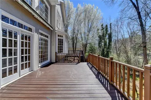 Exterior - 412 Colonsay Ct, Duluth, GA 30097 photo 10 of 14