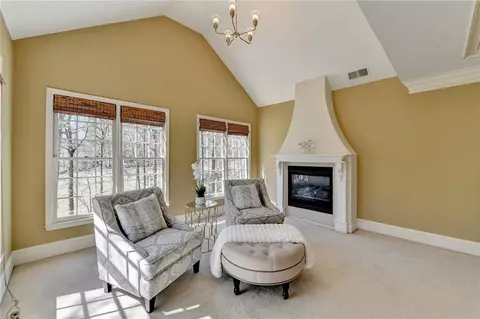 Living - 412 Colonsay Ct, Duluth, GA 30097 photo 18 of 22