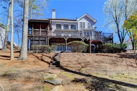 Exterior - 412 Colonsay Ct, Duluth, GA 30097 photo 6 of 14