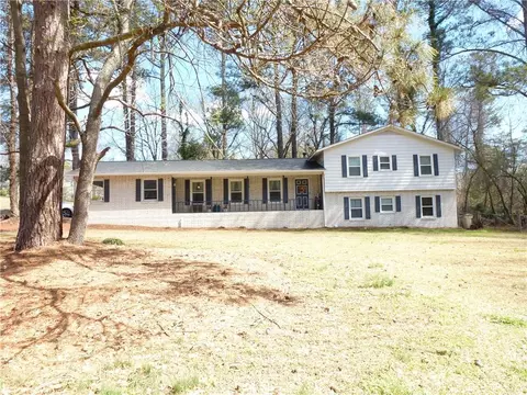2698 Kings Way, Lawrenceville, GA 30044