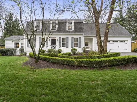 1 Collier Ln, Atlanta, GA 30305
