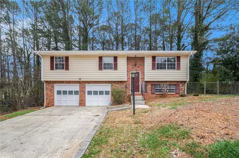 502 Valenti Ct, Riverdale, GA 30274