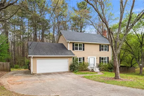 2753 Ashworth Cir, Snellville, GA 30078