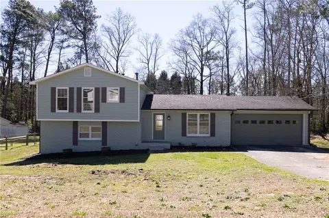 2022 S Oak Dr, Lawrenceville, GA 30044