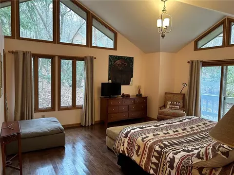 Bedroom - 358 Wake Robin Dr, Jasper, GA 30143 photo 5 of 7